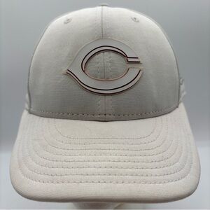 Cincinnati Reds MLB NL New Era White 59fifty 7 1/4 Genuine MerchandiseFitted Hat